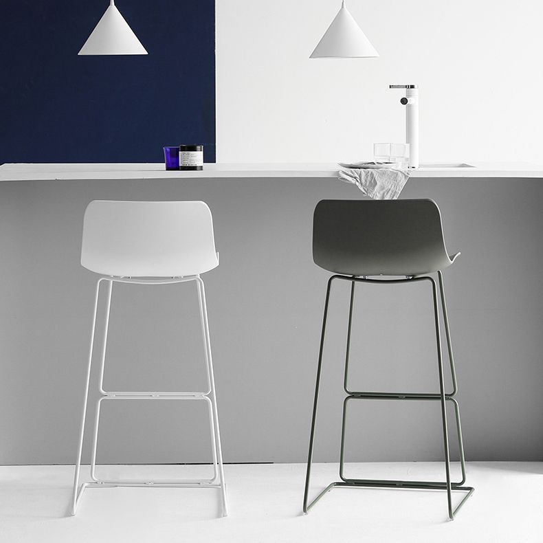 Glam Counter Stool with Bucket Plastic Bar Stools for Restaurant