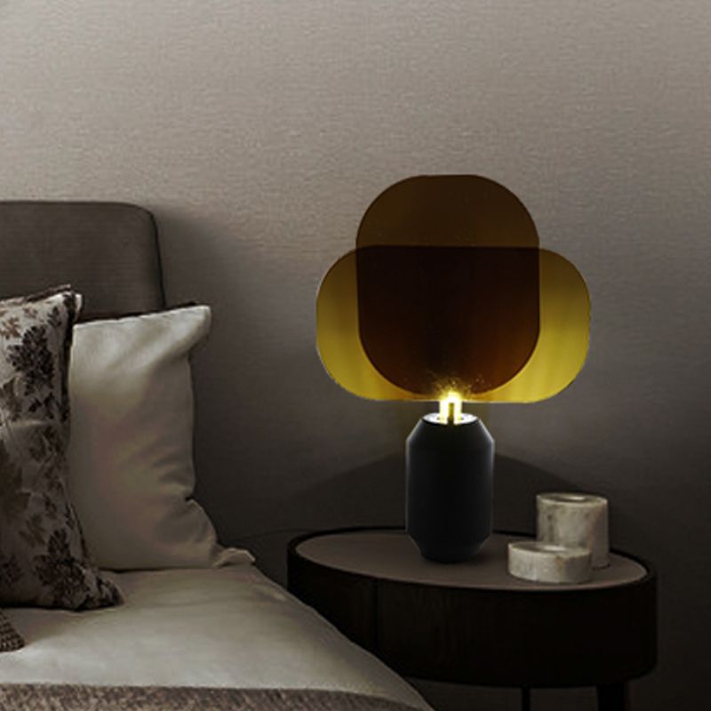 Lampada da tavolo moderna a LED nera con pannello rettangolare in acrilico da comodino per comodino