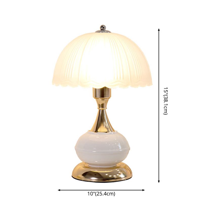 Minimalistische Kuppel Schattentischlampe Gefriertes weißes Glas 1 Kopf Wohnzimmer Nachtlicht