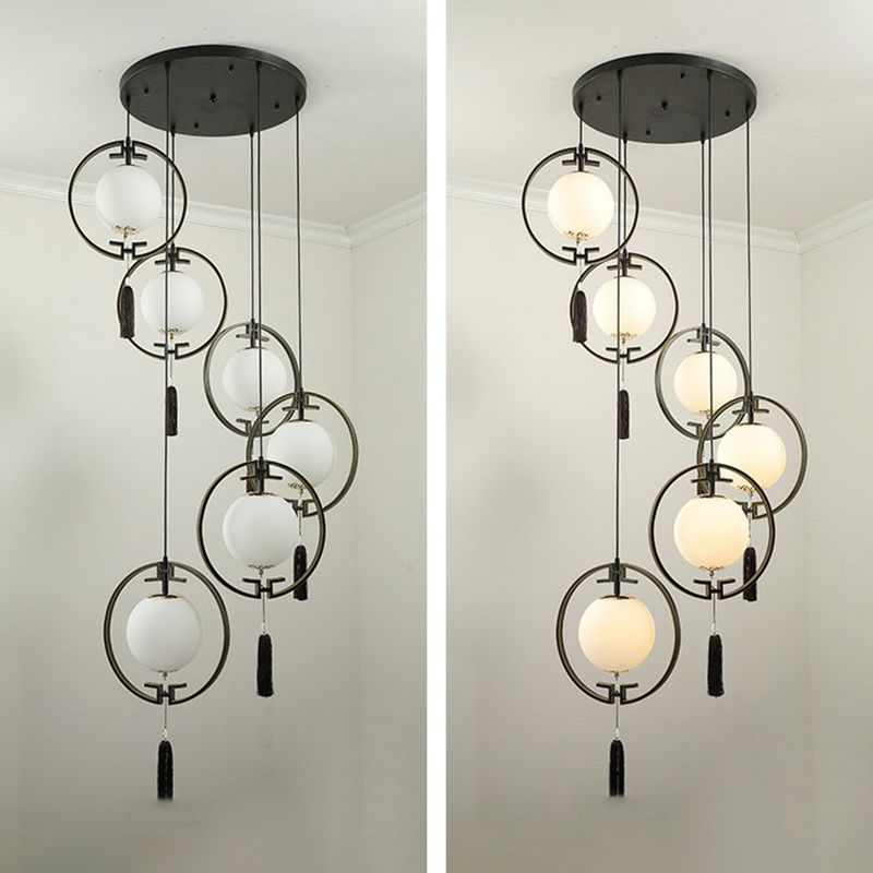 Black Cluster Globe Posting Light Chinoiserie Moderna lámpara de suspensión de vidrio blanco con anillo de borla