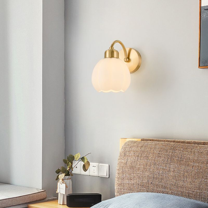 Modern Metal Wall Sconce 1 Light Wall Light with Glass Shade for Bedroom