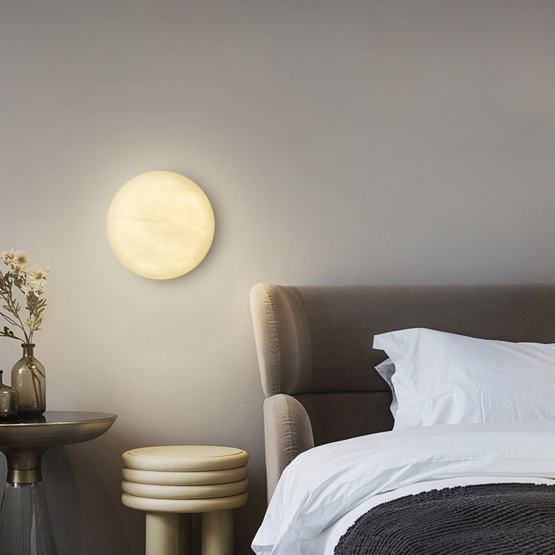 Resin LED Wall Lighting Contemporary Round Wall Sconce in White