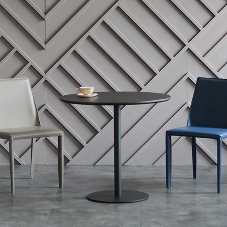 Modern Artificial Wood Table Round Dining Table with Metal Pedestal Base for Restaurant
