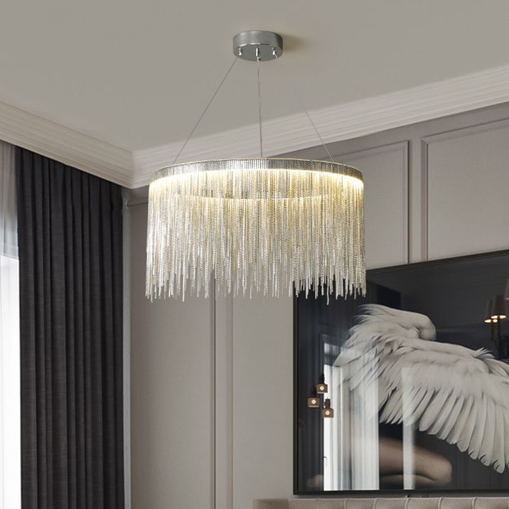 Zilveren lineaire kroonluchter in Noordse karakteristieke stijl LED -hanglampje voor binnenruimtes