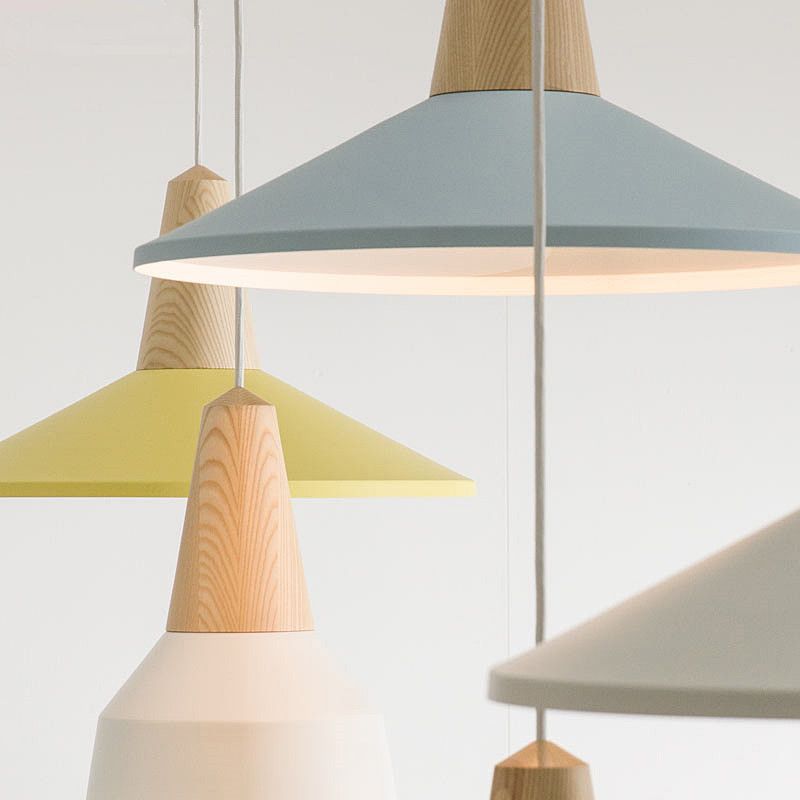 Trota in legno in metallo Trota sospesa a sospensione Simplicità Simplicità Apparecchio di illuminazione a sospensione per camera da letto