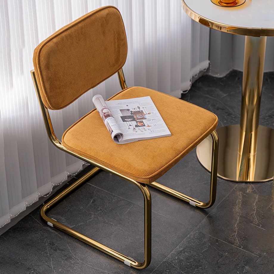 Sillas de comedor estilo moderno Sillas sin brazos con respaldo abierto y patas de metal