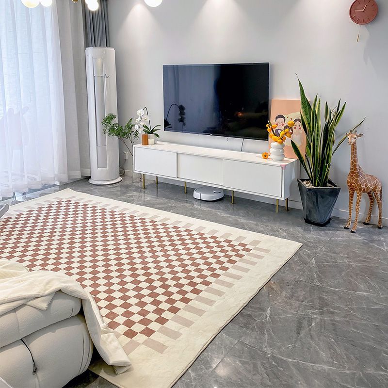 Fancy Brown Area Carpet Modern Plaid Pattern Area Carpet Polyester Stain Resistant Rug for Bedroom