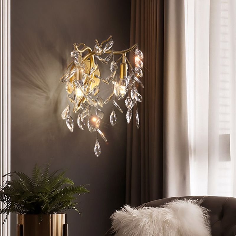 Gold Metal Modern Wall Sconce Geometric Shape Wall Light with Crystal Shade for Bedroom