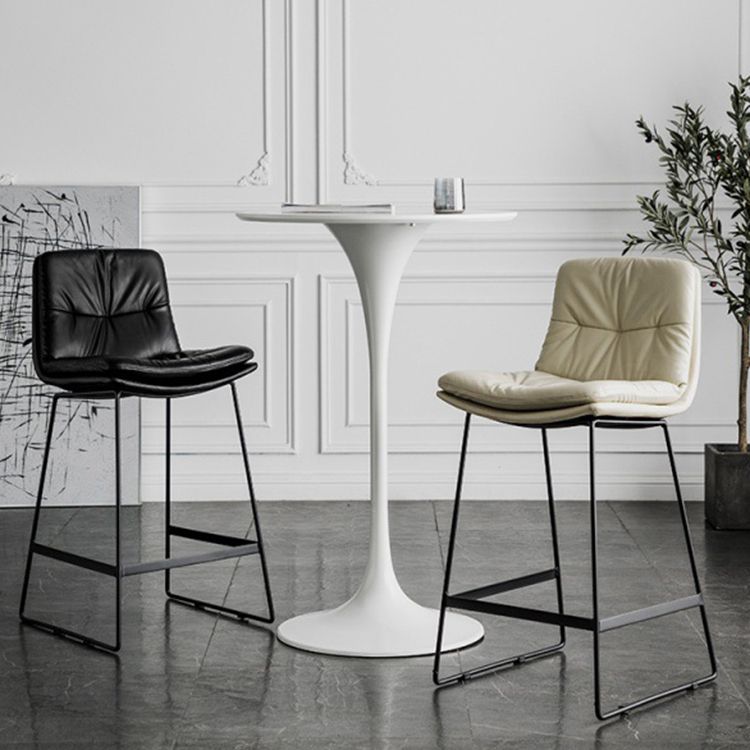 Scandinavian Low Back Coffee Shop Matte Finish Upholstered Bar Stools