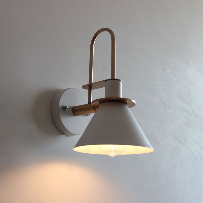Flared Wall Sconce Lighting Modern Style Metal 1 Head Wall Mounted Light Fixture