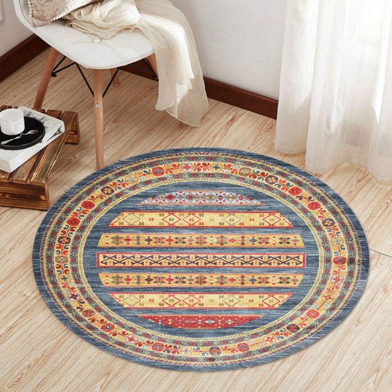 Tapis rose rouge polyester tapis lavable intérieur graphique pour salle de dessin