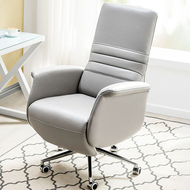 Padded Arms Chair Modern No Distressing Ergonomic Office Chair with Wheels