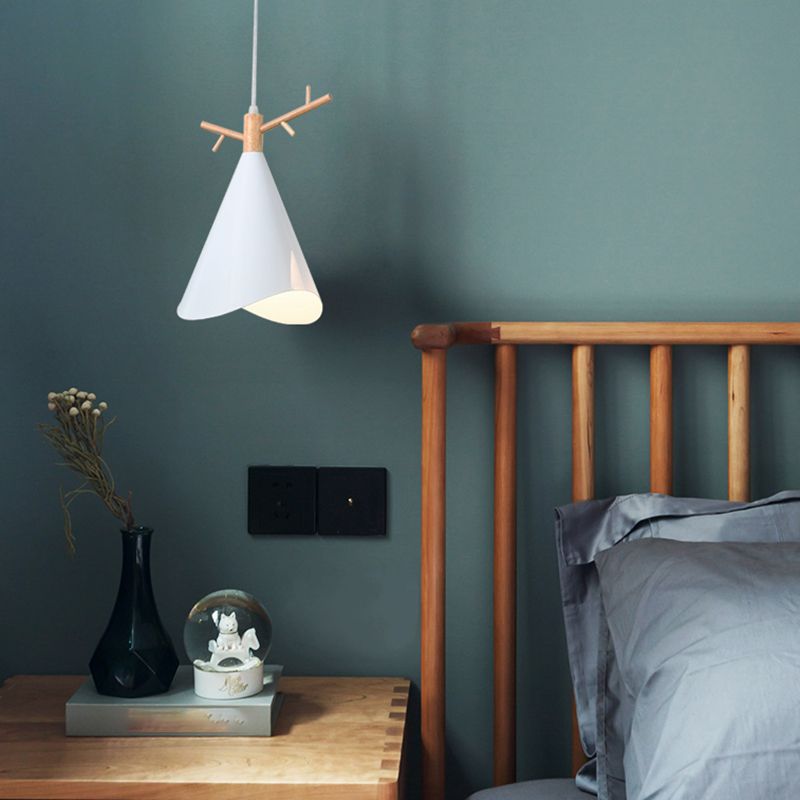 Simplicity Hanging Lamps Metal Pendant Light with Iron Shade for Bedroom