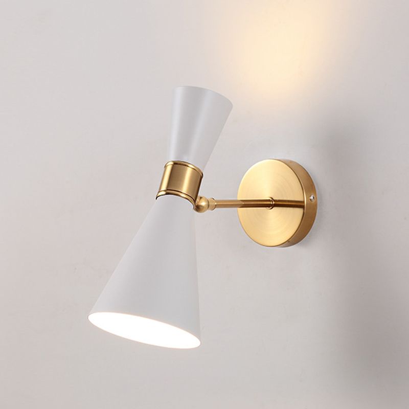 Lampada montata a parete di fiammata Postmoderna semplicità in metallo muro di scarico per soggiorno