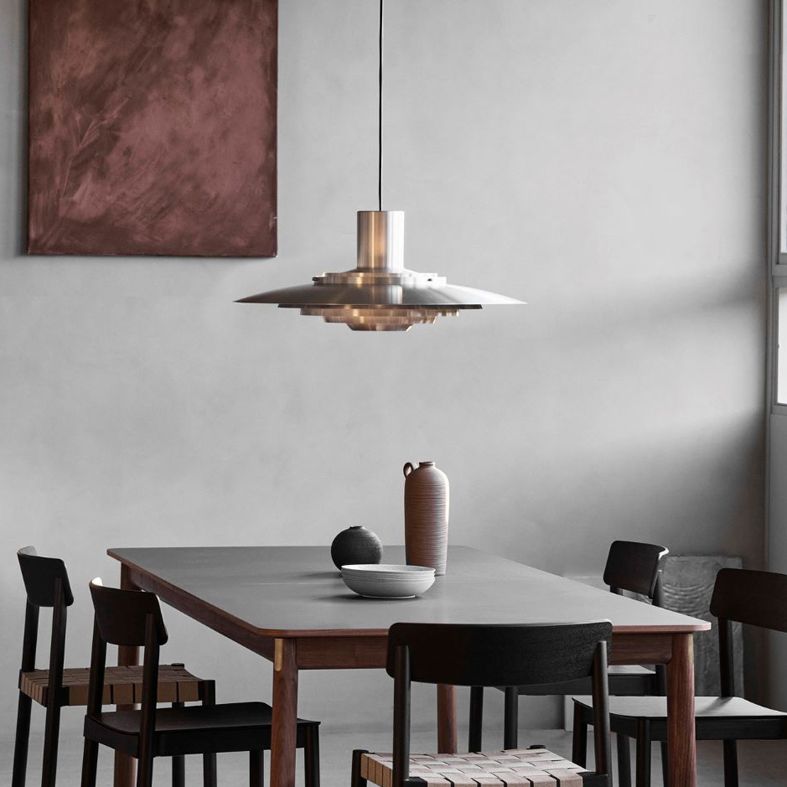 Postmodern Metal Tiers Design Single Bulb Pendant Light for Bedroom Dining Room