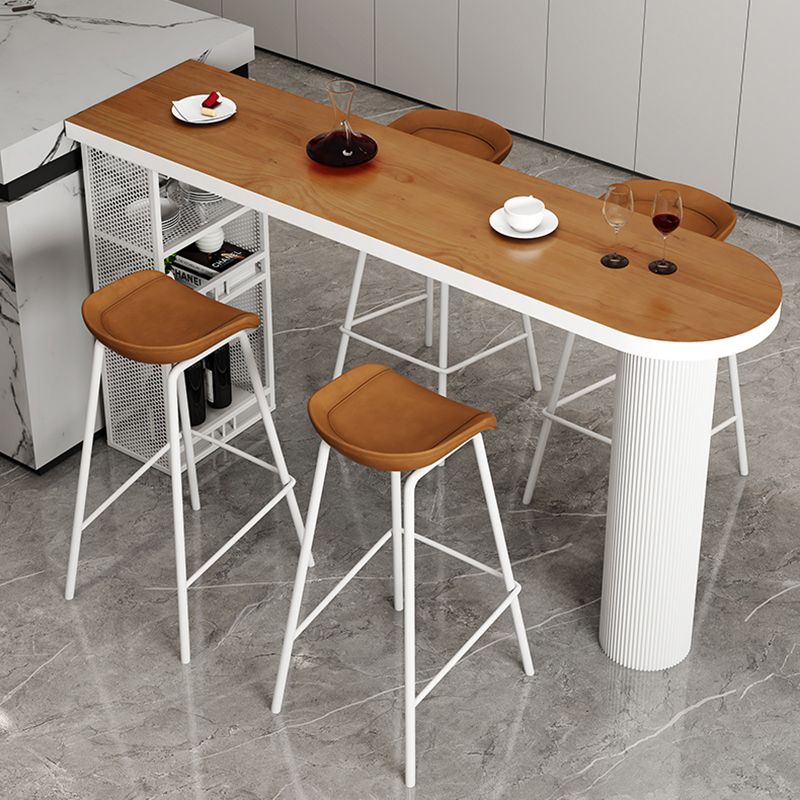 Mesa contemporánea de la barra de madera de pino Forma gratis Mesa de vinos para el patio
