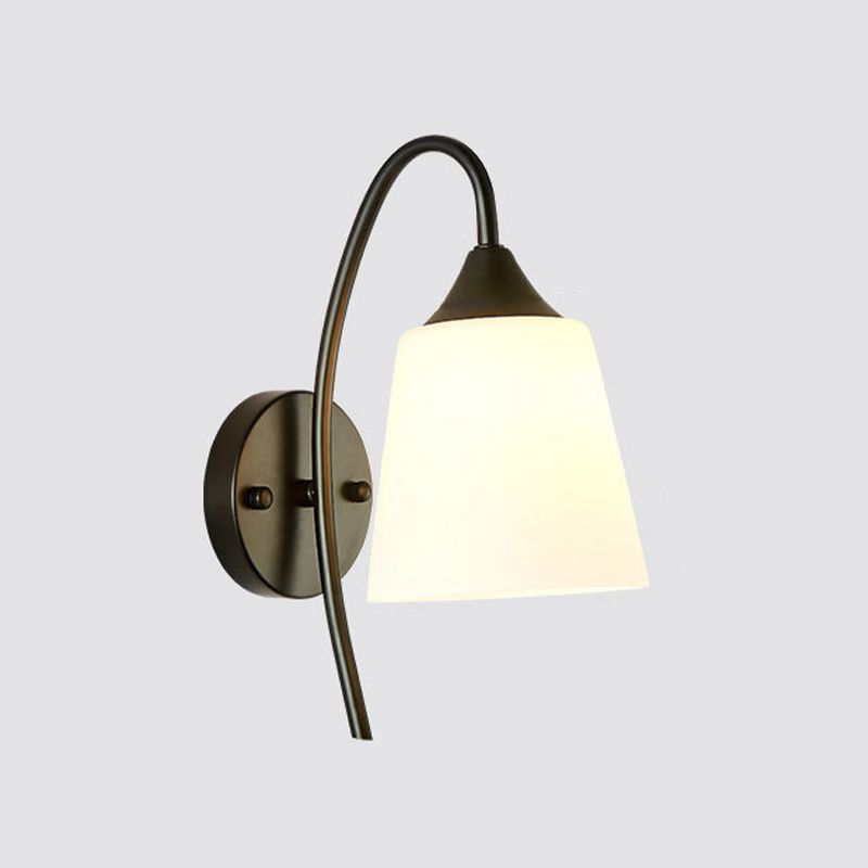 Modernist Wall Sconce Black Metal 1 Light Sconce Lighting for Bedroom