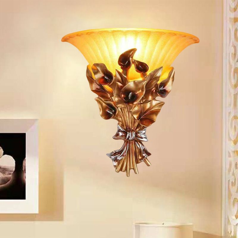 Goldene Blumenwand montieren leichte traditionelle Harz 1 Leichtes Wohnzimmer Leuchten mit ausgestattetem Glasschatten