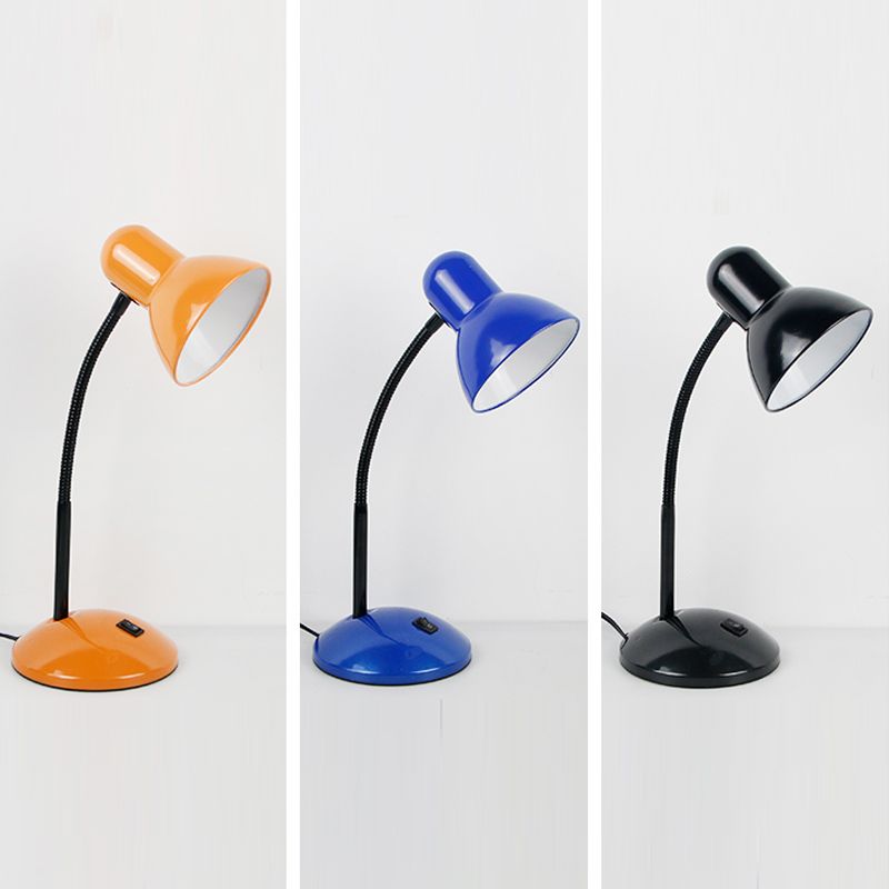 Lampada da scrivania moderna in stile nordico lampade da tavolo macaron per salotto camera da letto per bambini