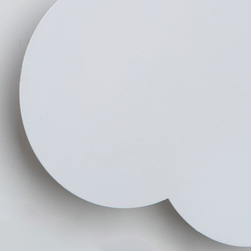 Modern Style Cloud Shape Wall Sconce Metal 1 Light Wall Light for Children's Room