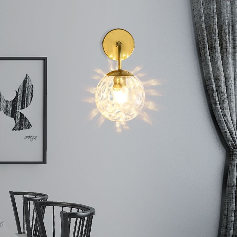 Modern Simple Round Shade Wall Sconce Metal 1 Approches légères en or finition