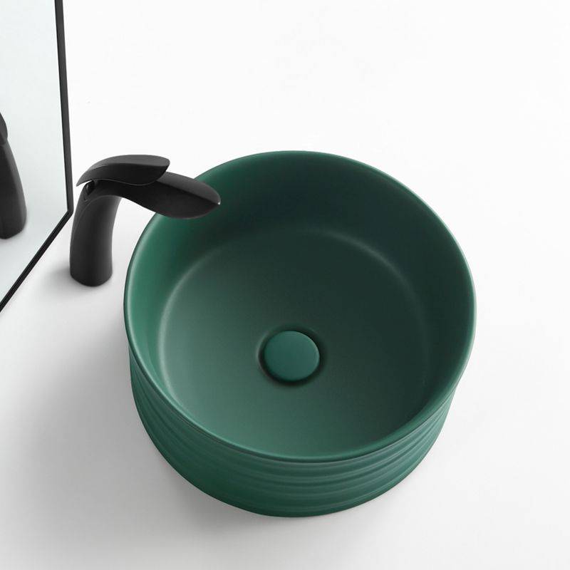 Modern Vessel Bathroom Sink Circular Porcelain with Pop-Up Drain Vessel Sink