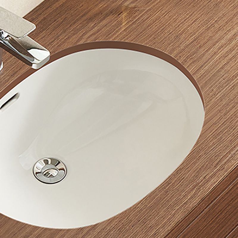 Oval Bathroom Sink Modern Style Overflow Hole Design Ceramic Bathroom Sink Only