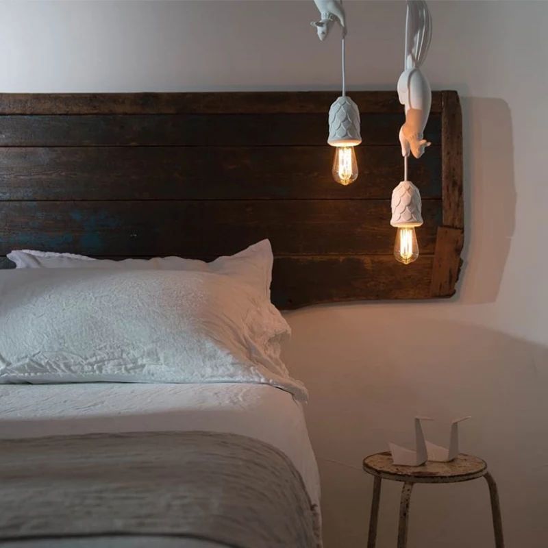 Resin Squirrel Modeling Single Bulb Hanging Light Modern Style Macaroon Pendant Lamp for Bedroom