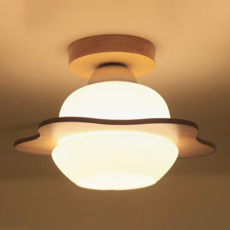 Blumenkorridor halb Flush Mount Leuchte Creme Glas 1-Licht nordische Deckenbehandlung in Holz