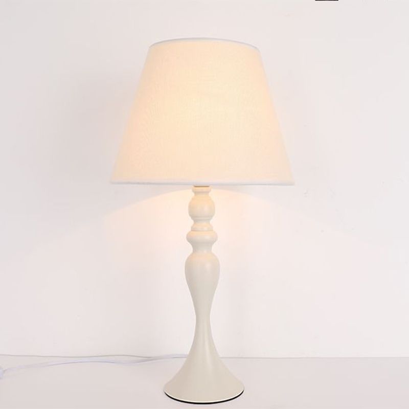 Retro Style Conic Table Light 1-Head Fabric Night Lamp with Baluster Base in White/Black