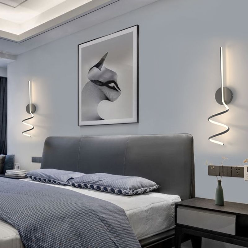 Modern Style Linear Shape Wall Sconce Metal 1 Light Wall Lighting for Living Room