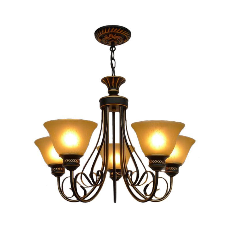 Luz de la lámpara de lámpara de 5 luces con tono de campana beige lámpara de techo de dormitorio clásico de vidrio esmerilado en negro
