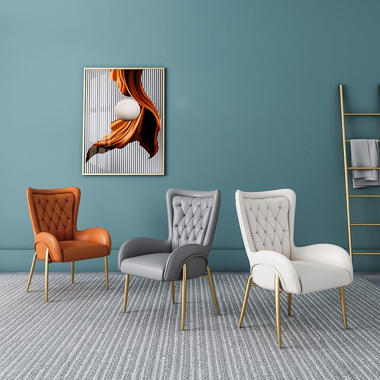 Noordse stijl metalen eetkamerstoelen Tufted Parsons armstoel voor restaurant