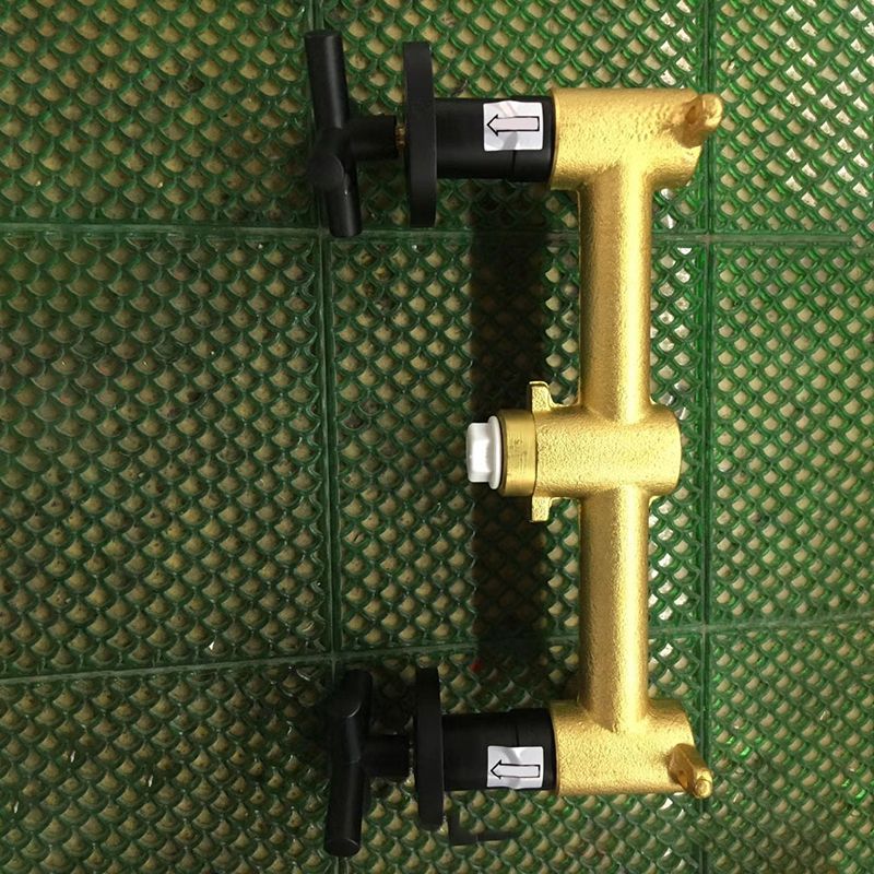Glam Style Faucets Widespread Wall Mounted Bathroom Sink Faucet