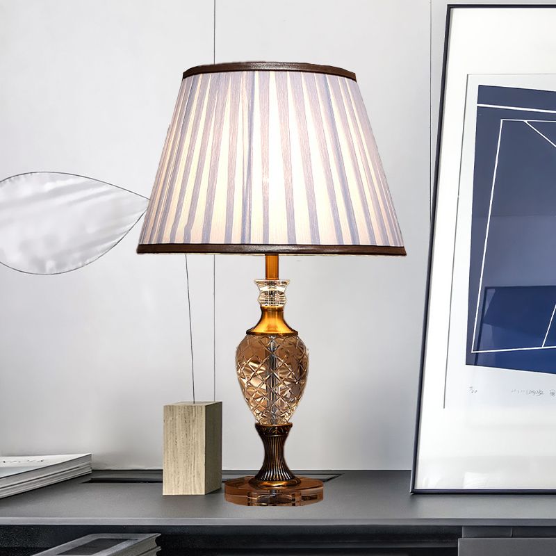 Abat-jour conique éclairage de travail tissu moderne 1 ampoule lampe de table de chevet blanche pour chambre à coucher