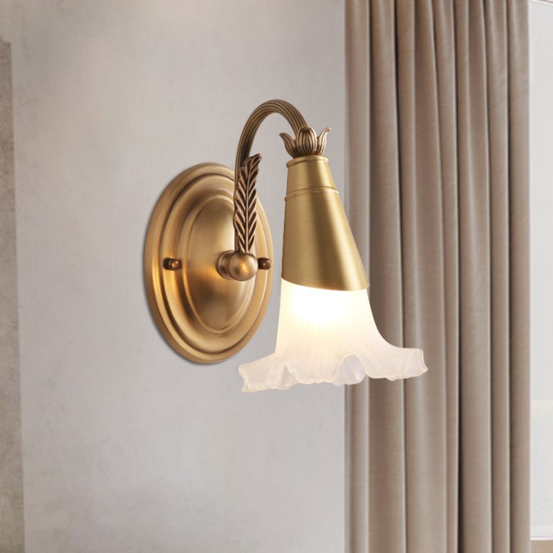 Goldkegel Waschtischbeleuchtung traditionelles weißes Glas 1/2/3-Kopf-Badezimmerwandlampe mit Salatverkleidung