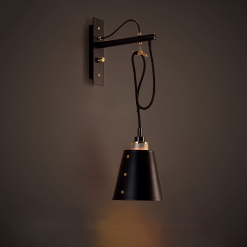 Accesorios de iluminación de pared de cono ajustable de hierro antiguo iluminación de apliques de pared de 1 luces en negro