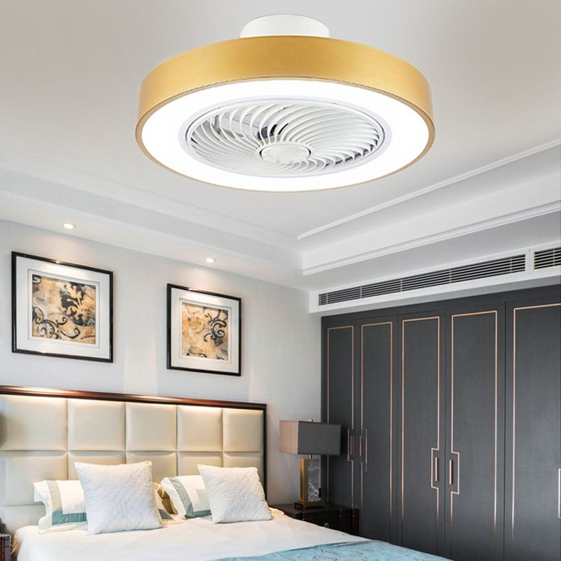 Acrylkreis -LED -Deckenventilatoren im modernen Eisenmakaron Deckenventilator Licht für Innenräume