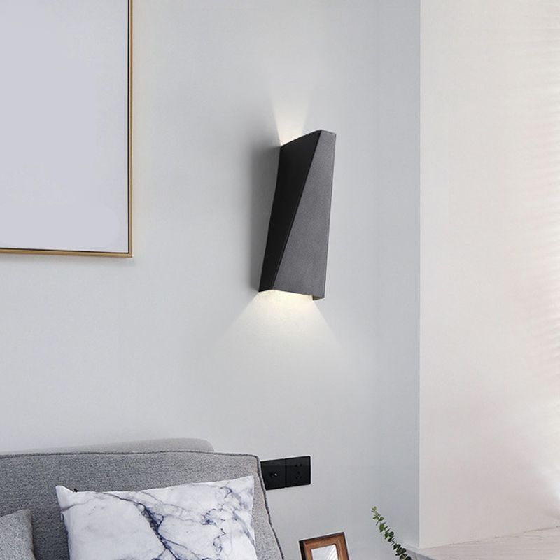 Éclairage mural en métal de forme géométrique moderne 2 lumières Éclairage mural