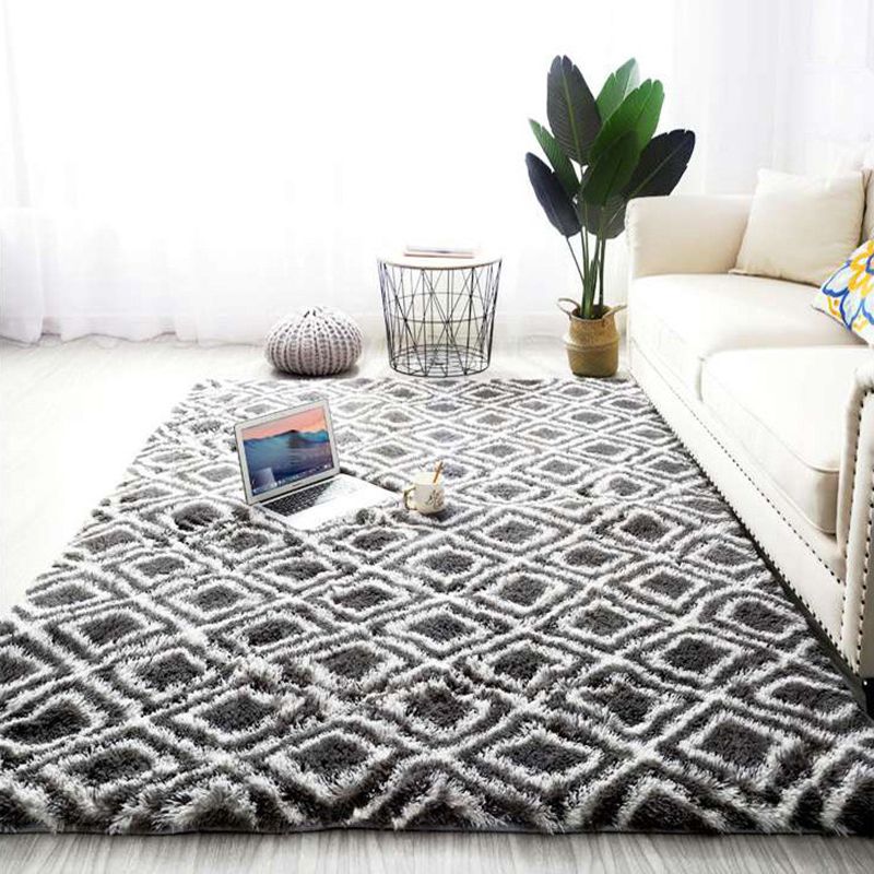 White Tone Modern Indoor Rug Polyester Shape Print Carpet Easy Care Rug for Home Decoration