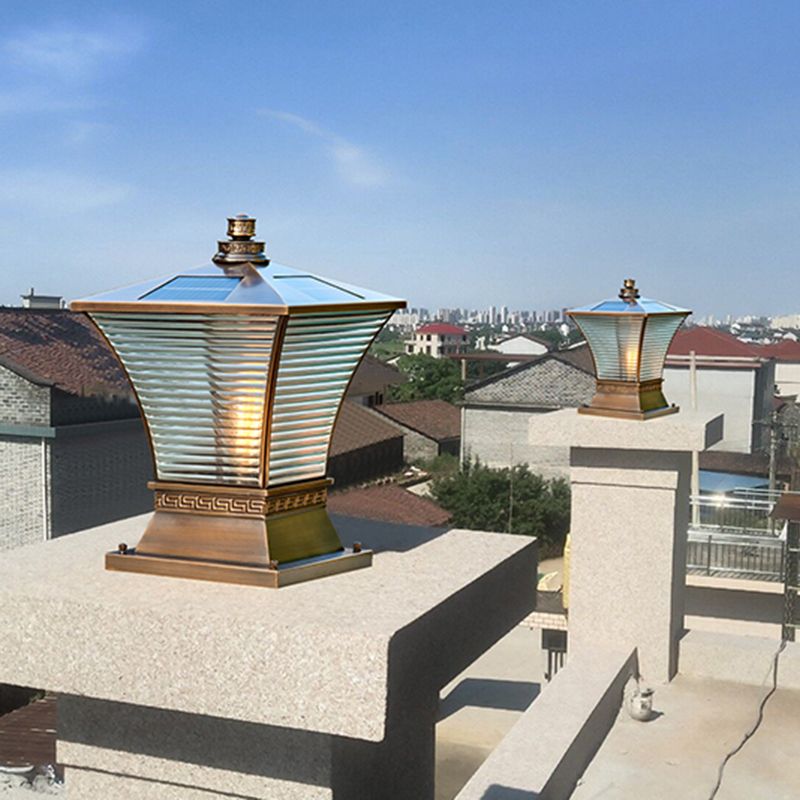 Modern Pillar Light Geometric LED Solar Lighting Fixture for Backyard