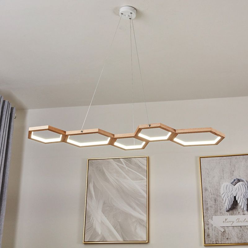 Hexagonale LED-Island Kronleuchter Einfachheit Acryl 5-Licht-Deckenleuchte in Naturholz