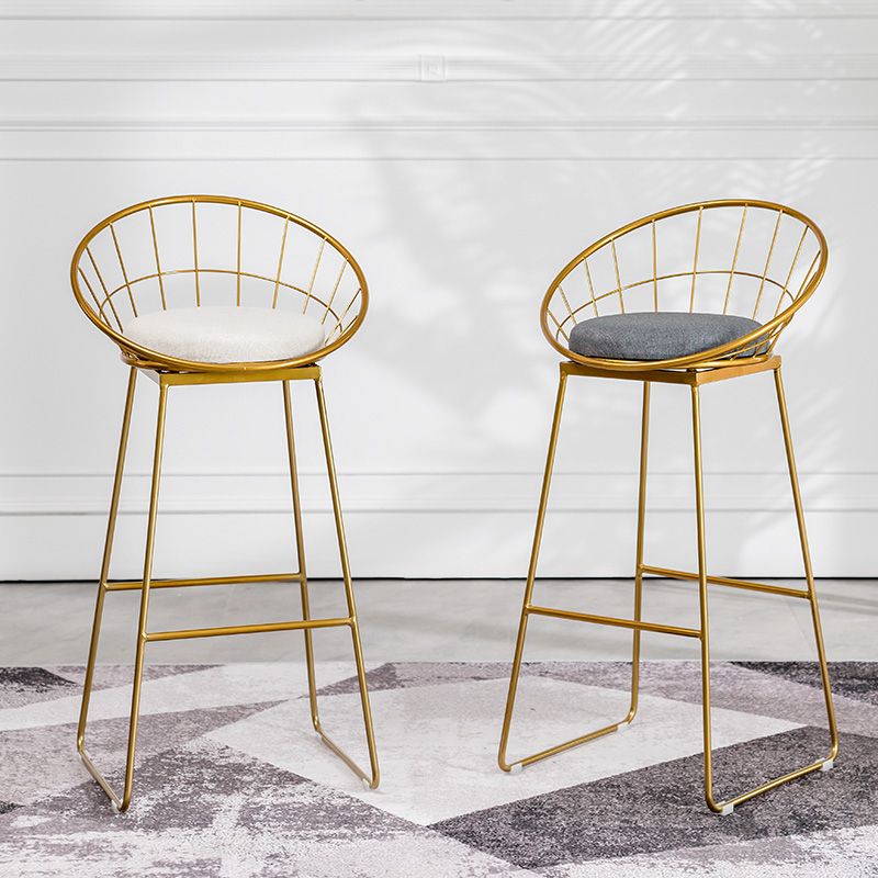 Barhocker im modernen Stil, Barhocker mit Eisenschlittenbeinen, Fußstütze und Kissen