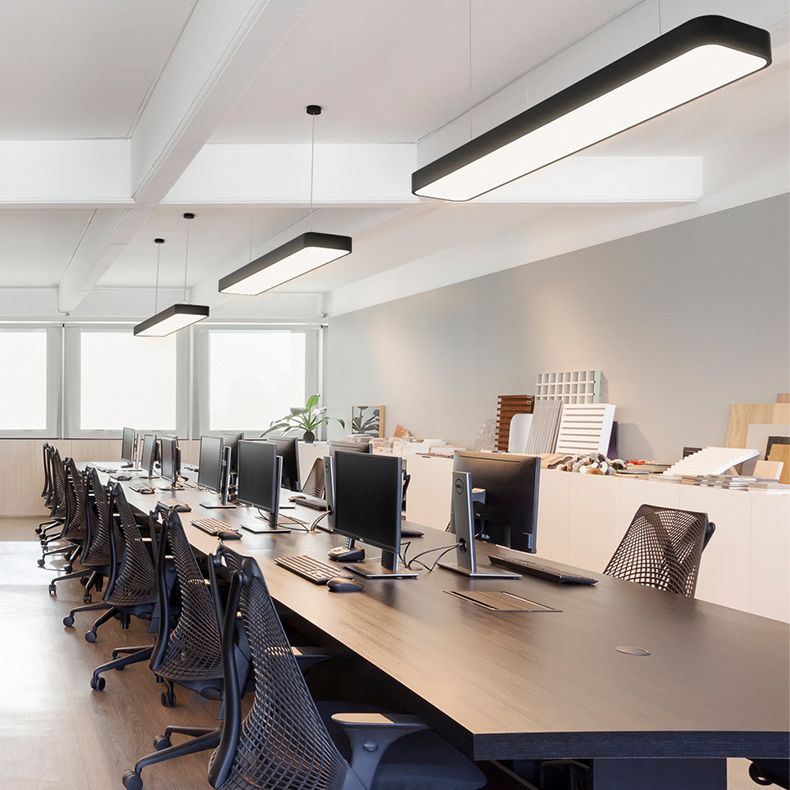 Lustre de l'île moderne lustre linéaire d'éclairage de lustre en métal pour le bureau