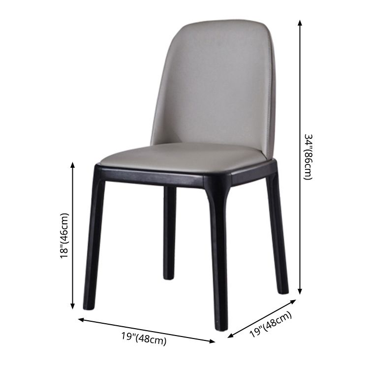 Chaise d'appoint ouverte en frêne industriel, finition mate, chaise de salle à manger en cuir avec pieds noirs