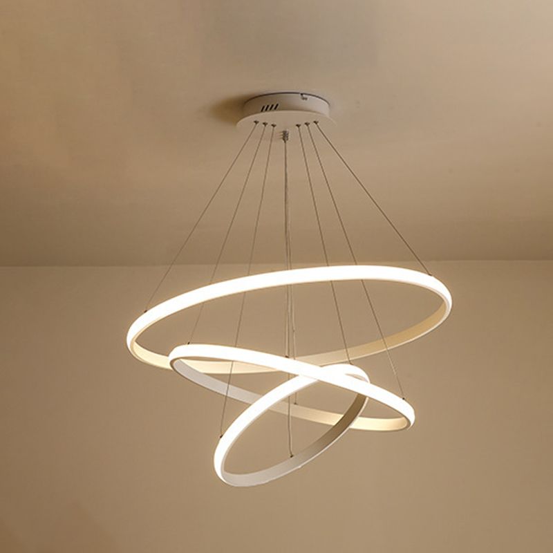 Luz de techo lineal de metal ligero LED moderno de moda con tono acrílico