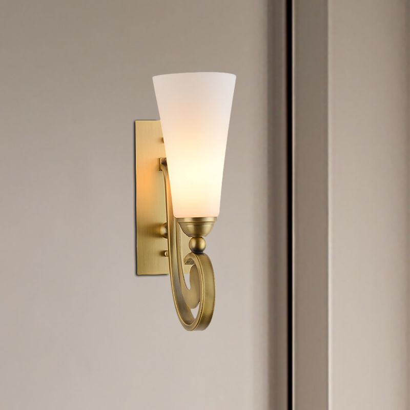 1 illuminazione a parete conica in testa in stile modernismo in vetro glassata con braccio curvo dorato