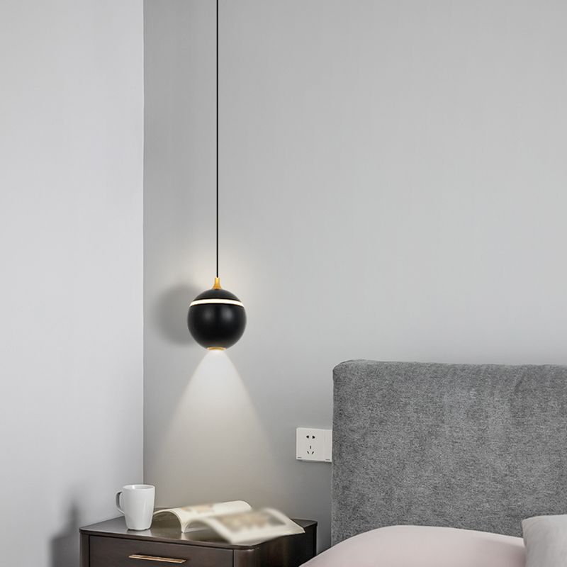 Modern beknopte LED -hanglamp gelakte aluminiumhangende lamp met acrylschaduw