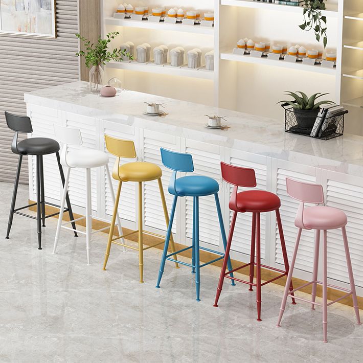 Scandinavian Matte Finish Iron Bar Stool Coffee Shop Footrest Stool