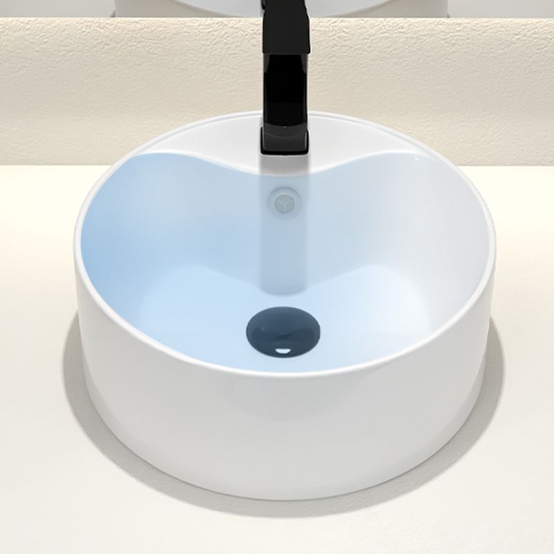 Round Vessel Bathroom Sink Vitreous China Vessel Lavatory Sink